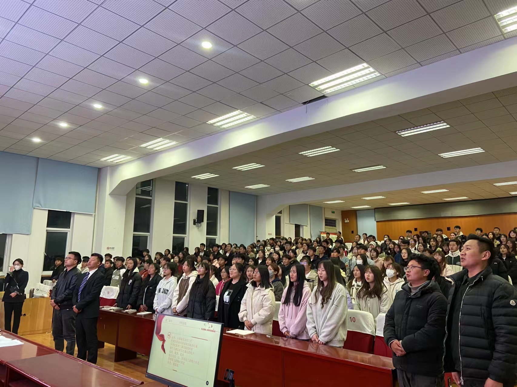 学习雷锋 薪火相传 ——校团委组织开展“雷锋精神我传承”主题团日活动(图2)