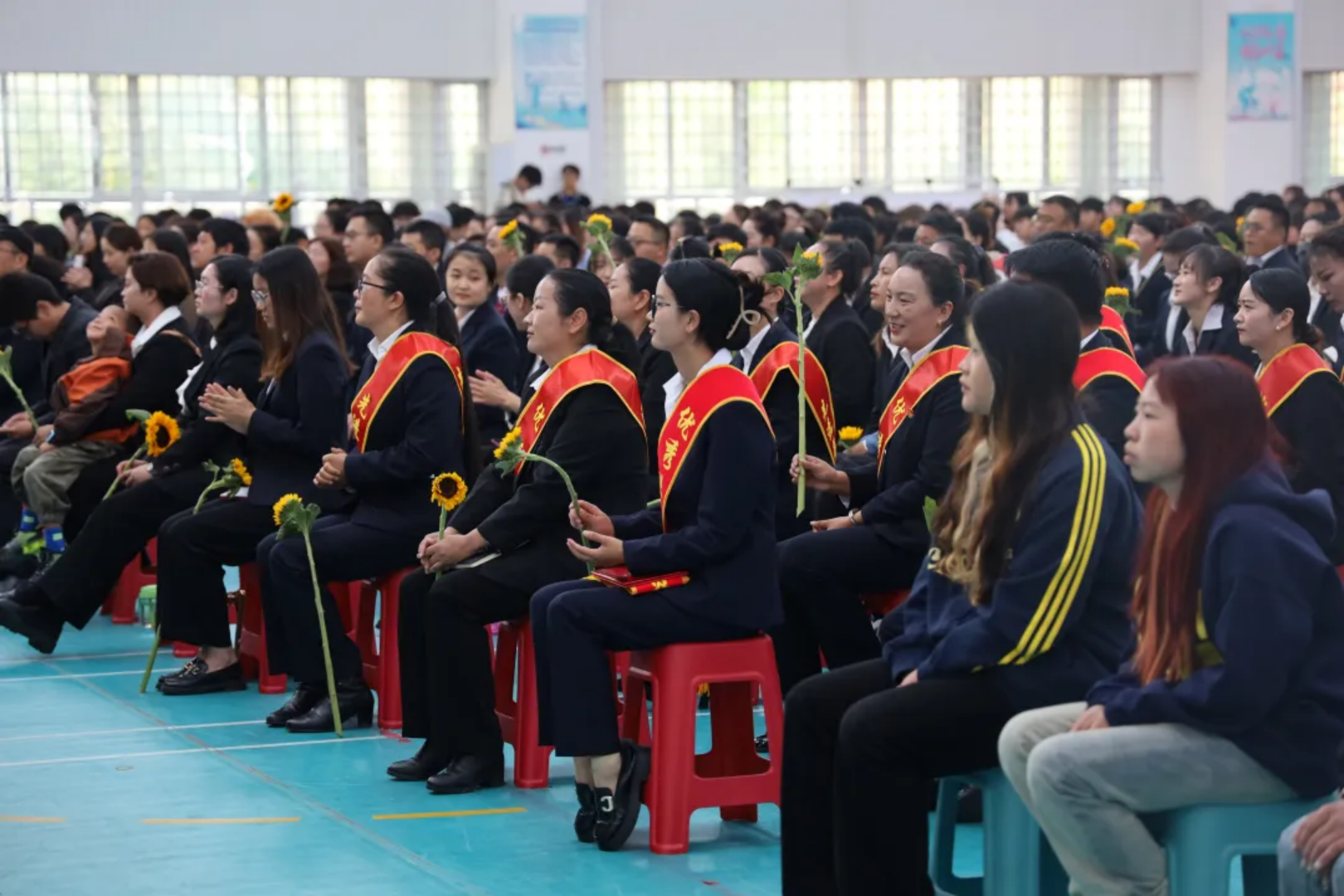 香职新闻｜奋进在教育强国大路上，沿着习近平总书记指引的方向砥砺前行—记学院校2024年秋季学期开学典礼暨第四十个教师节活动(图14)