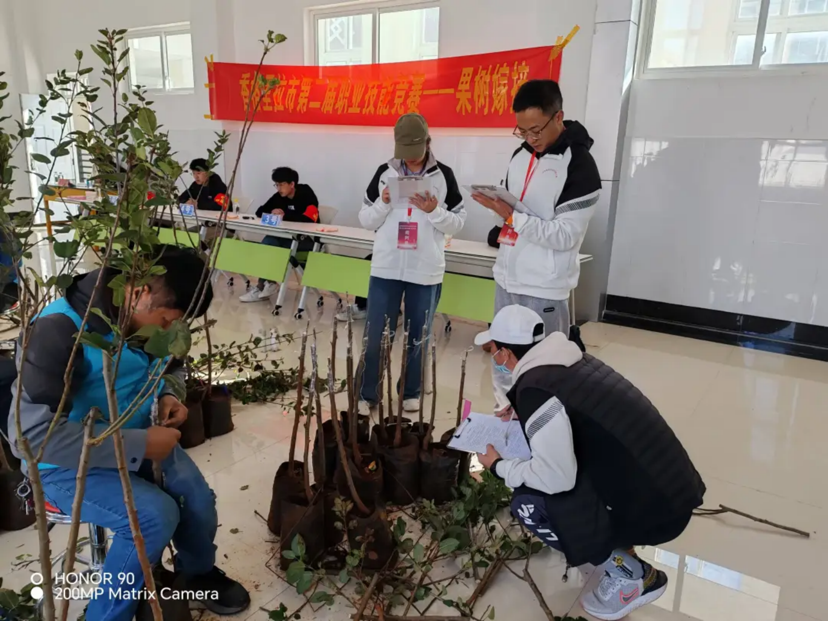 香职新闻｜香格里拉市第二届职业技能竞赛在学校开赛(图7)
