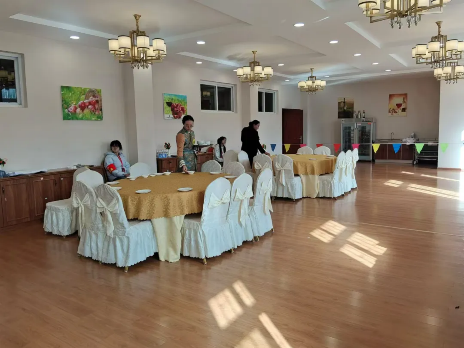 香职新闻｜香格里拉市第二届职业技能竞赛在学校开赛(图8)
