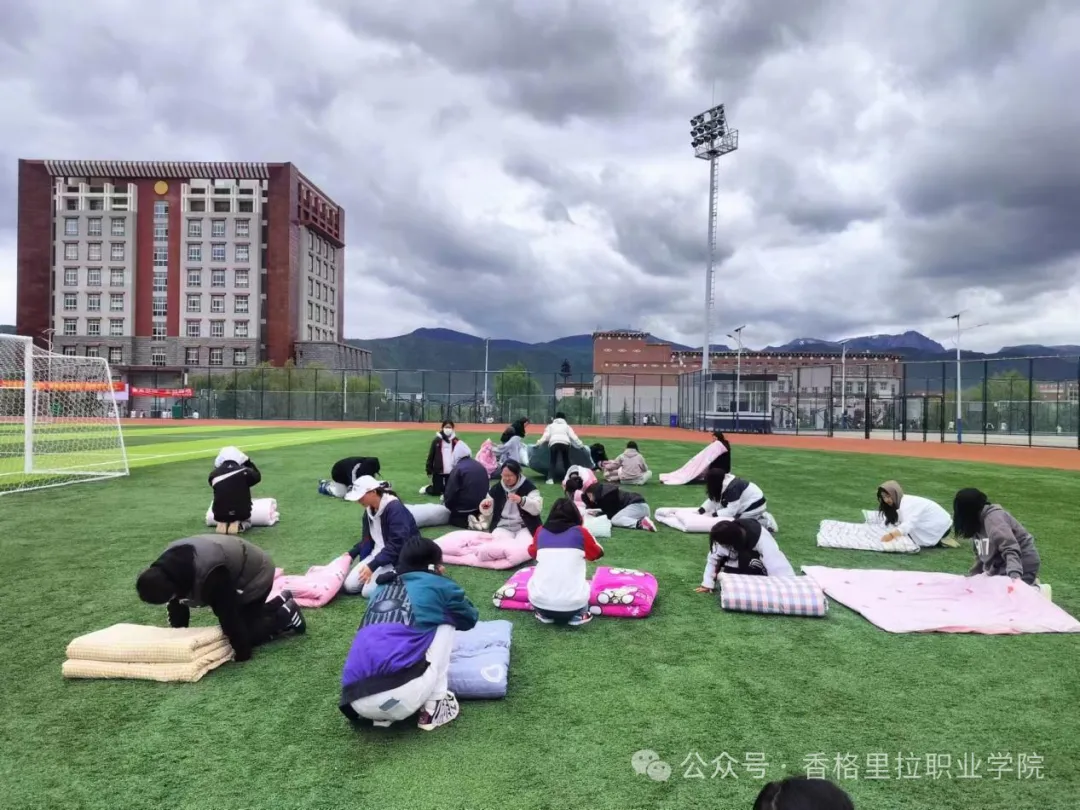 学院校组织开展第一届宿舍内务比赛(图2)
